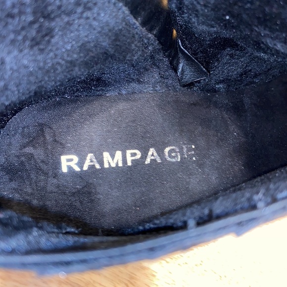 NWOT Rampage Julee Desert Wedge Booties Black/Silver - Picture 9 of 9